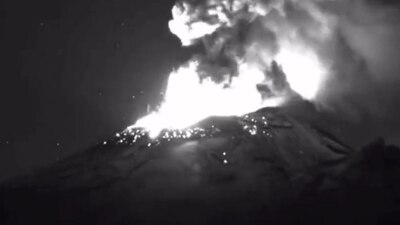 Se pudo observar a la 1:25 horas