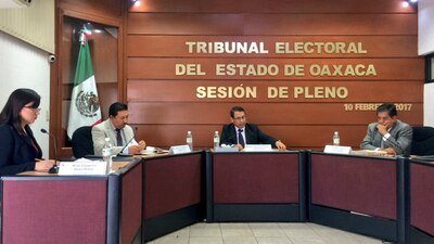 En una comunidad no se permitió votar a las mujeres casadas