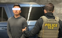 ICE detiene a exmilitar implicado en el caso Ayotzinapa; era buscado por desaparición forzada