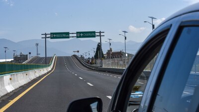Las autoridades pidieron a los usuarios de la autopista que tomen previsiones