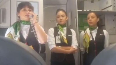 La tripulación de un vuelo nombró a un pequeño como su capitán en un acto de nobleza