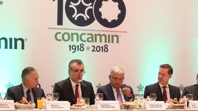 El próximo presidente de México se reunió con industriales para
