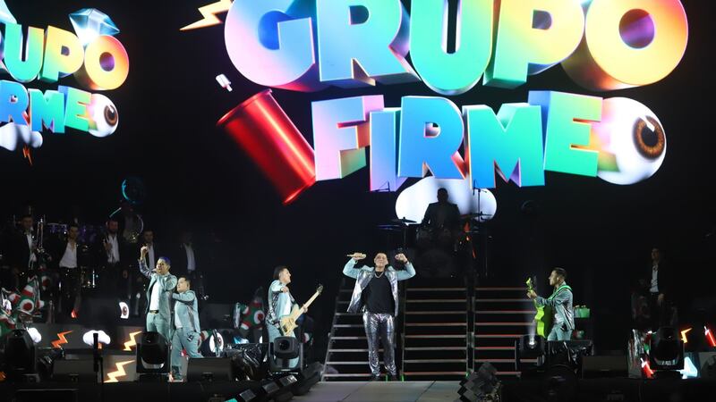 Con manta, amenazan de muerte a Grupo Firme para frenar presentación en Mazatlán