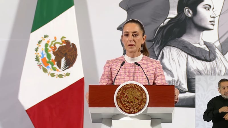 Sheinbaum anuncia programa especial de apoyo para paisanos afectados en Los Ángeles