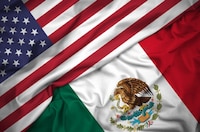 ¡Es oficial! EU impone aranceles del 25% a productos de México