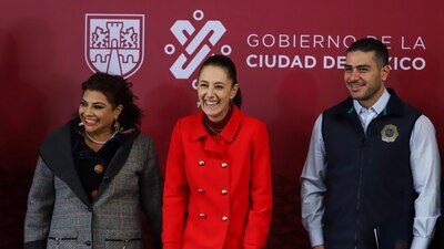 La alcaldesa (izq) y el jefe de la Policía tienen la opinión más favorable