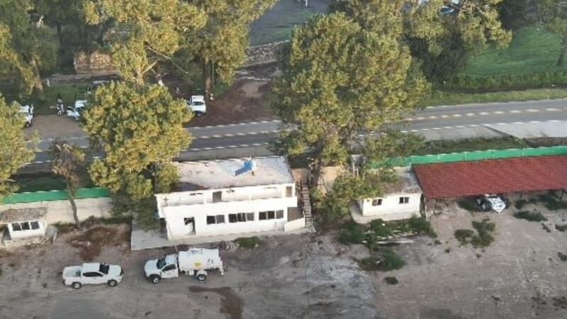 Desmantelan bodega con huachicol en Huitzilac, Morelos