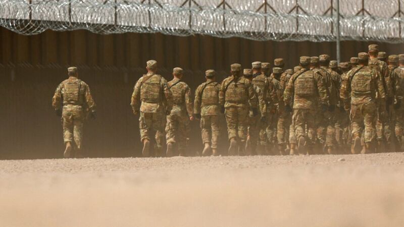 Estados Unidos desplegará más de 600 militares adicionales en la frontera con México