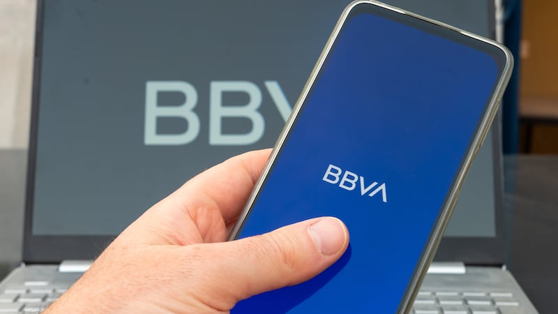 Ni transferencias ni consultas de saldo: clientes de BBVA reportan fallas en app