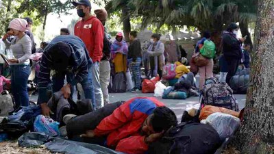 “La gente no sale de sus pueblos por gusto, lo hace por necesidad", dijo AMLO