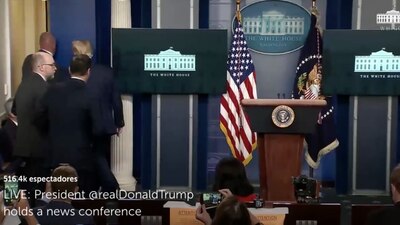 Trump fue escoltado para salir rápidamente de la sala de reuniones en medio de una conferencia de prensa