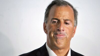 Meade durante el mensaje en el que reconoció el triunfo de AMLO