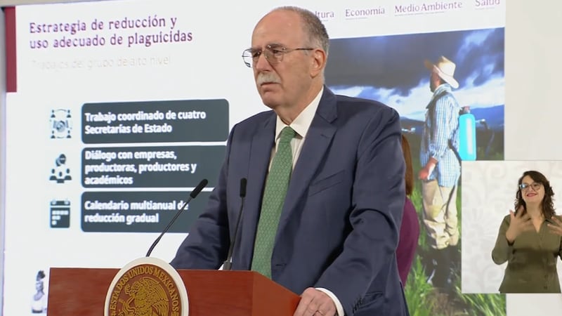 México prohíbe 35 plaguicidas altamente peligrosos para proteger la salud y el medio ambiente