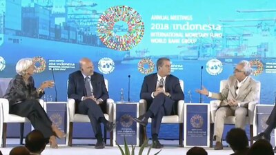 Christine Lagarde, directora del FMI, y el expresidente mexicano Ernesto Zedillo (en el extremo derecho)