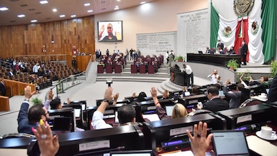 En aprobar la reforma que prolonga el ejército en las calles
