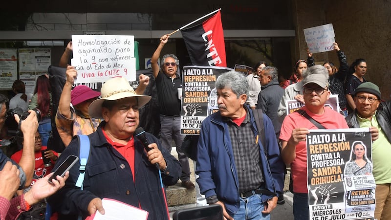 CNTE amenaza con elevar el tono de sus protestas: podría irrumpir en actos públicos de Sheinbaum
