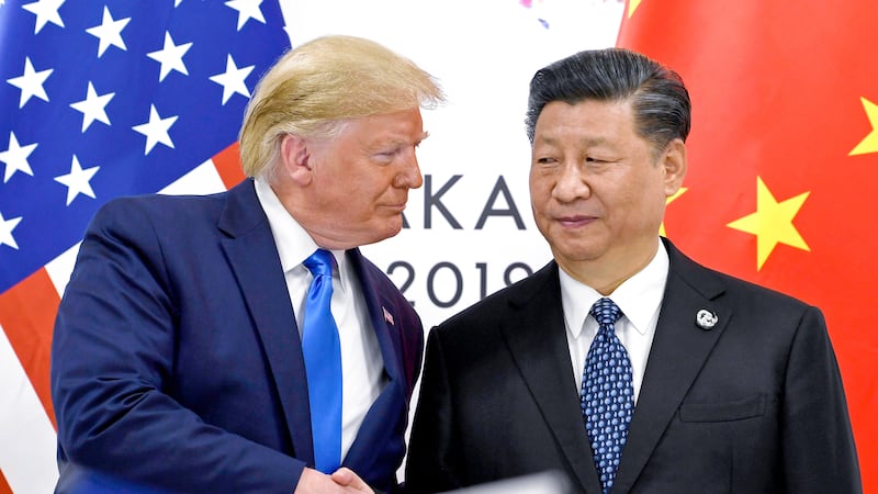EU y China alcanzan acuerdo comercial preliminar previo a reunión de Trump con Xi Jinping