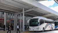 Mujer de la tercera edad muere en la Central de Autobuses de Puebla en espera de sus hijos