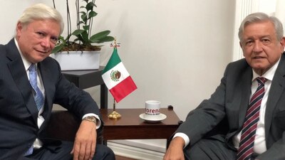 Jaime Bonilla, gobernador electo, junto a Andrés Manuel López Obrador en agosto de 2018