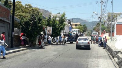 Individuos armados se enfrentaron mientras se llevaba a cabo la Pasión de Cristo