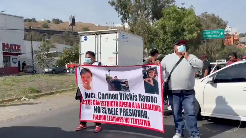 Bloquean Periférico Norte; exigen justicia para ‘Fofo’ Márquez