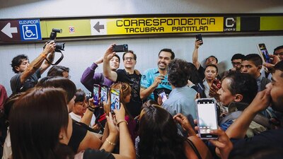 En su recorrido por estaciones como Centro Médico, Tacubaya, Chabacano, entre otras