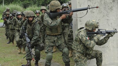 Los militares no cuentan con un marco legal para regular su actuación como autoridades civiles