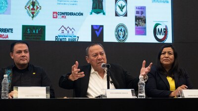 No dio nombres, pero afirmó que hay políticos que han levantado la mano