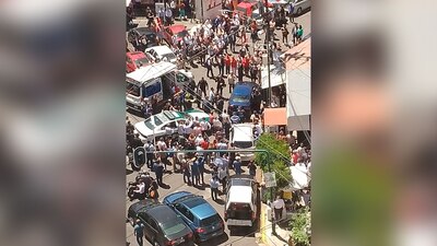 La mujer fue trasladada al hospital y fue reportada como grave; sin embargo murió horas después