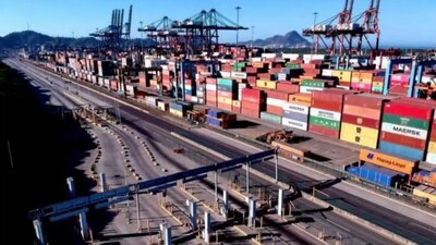 La FGR indicó que el exservidor también deberá emitir una disculpa pública