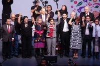 Ellas y ellos se aplauden entre ellas y ellos