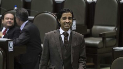 René Fujiwuara cree que la única eseranza para el magisterio es Andrés Manuel López Obrador