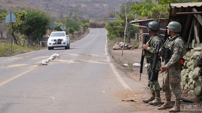 Jalisco: Operativo vs. narcobloqueos, ¿buena idea, mala implementación?