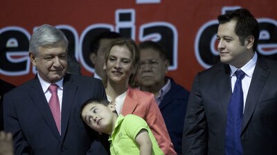 El Presidente, quien tiene cuatro hijos, dijo que "también los padres son adorables"