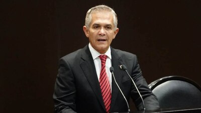 El exjefe de Gobierno de la Ciudad de México es el actual coordinador del PRD en el Senado