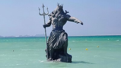 Tras las polémicas por las lluvias y las inundaciones, la estatua fue cancelada