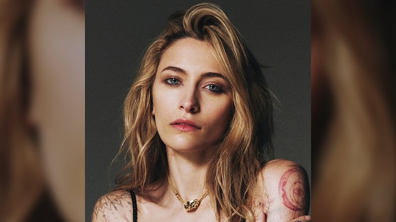 Paris Jackson revela que el consumo de drogas le perforó el tabique nasal