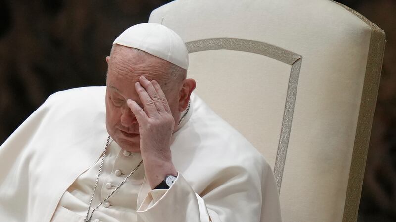 Papa Francisco tuvo una crisis respiratoria; Vaticano asegura que su estado de salud es crítico