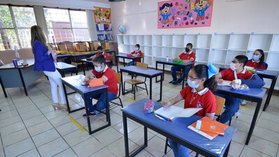 La dependencia estatal criticó las acciones del profesor en una primaria