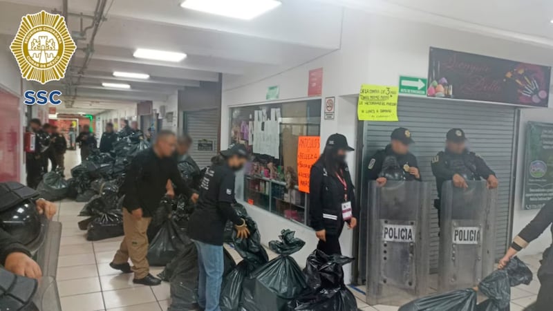 SSC y Semar decomisan 7 mil juguetes de índole sexual en el Centro Histórico de la CDMX
