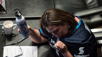 En distintas ocasiones la senadora ha confesado ser aficionada del Cruz Azul
