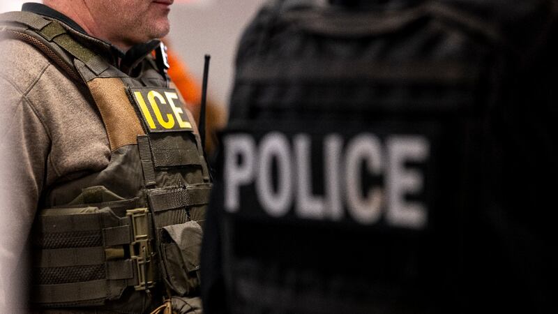 Consulado de México confirma muerte de mexicano durante arresto de agentes el ICE en Chicago