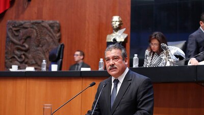 Los 15 legisladores que apoyaban a Barbosa decidieron que Raúl Morón fuera su nuevo coordinador