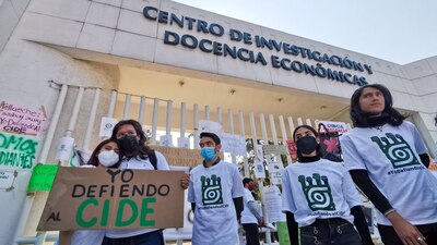 Carlos Heredia se suma a la lista de académicos que han abandonado a esta institución