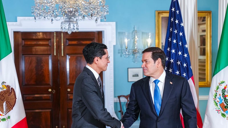 Marco Rubio y Roberto Velasco abordan migración, fentanilo y cárteles en plena disputa arancelaria