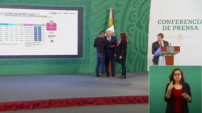 Un joven se acercó al presidente para exponer su caso