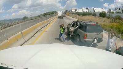 Dichas imágenes fueron captadas con cámaras instaladas en el vehículo de carga