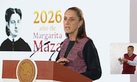 Sheinbaum descarta nuevos impuestos en 2027; busca más ingresos contra factureras