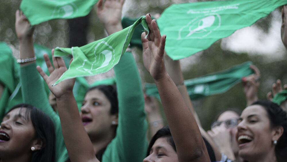 ISSSTE autoriza practicar abortos seguros y voluntarios en sus clínicas
