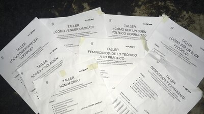 Estos son los carteles que aparecieron en la UNAM